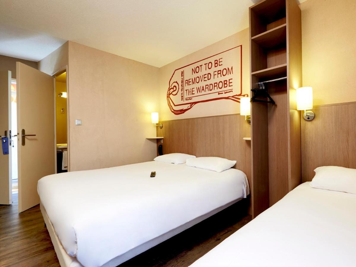 Brit Hotel Essentiel Cholet Exterior foto